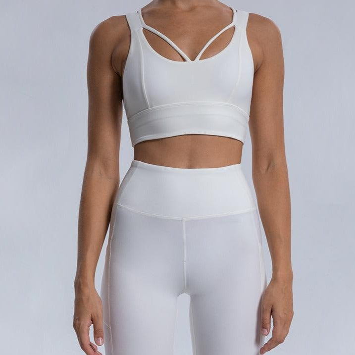 Strappy Yoga Workout Sports Bras for Women Criss Cross Back Medium Support Running Bra with Removable Cups