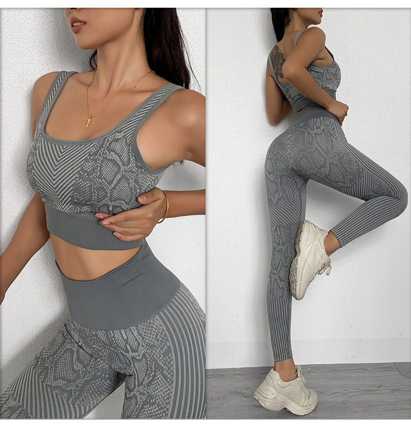 Women's Seamless 2 Piece Workout Sets Serpent Pattern Two Piece High Waist Gym Outfit Yoga Shorts Set